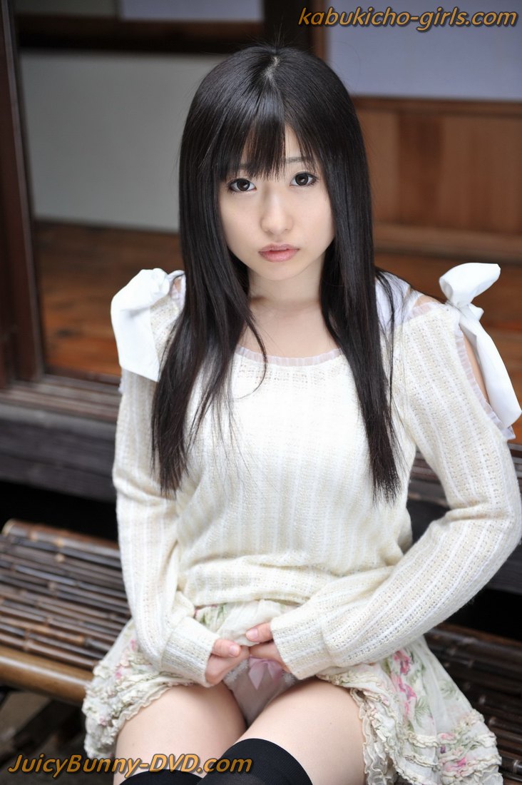 Arisa Nakano in Gold Angel