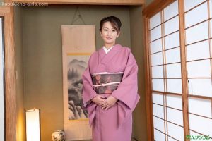 Rena - 緊縛羞恥プレイを欲するマゾ和服美女