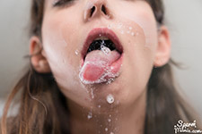 Tera Link Kisses You with a Mouthful of Cum
