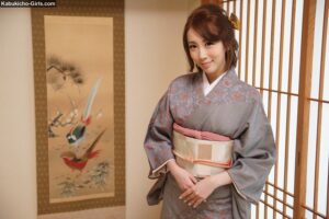 希咲あや