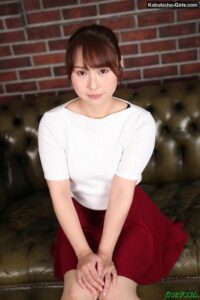 Chika Momoi - クズ兄の借金をイキやすいボディで肩代わり