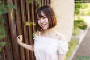 Minami Nakata - 新人デリヘル嬢と喉奥イラマチオ性交