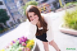 Runa Yamagishi - 街中でナンパしたメコスジ女子を部屋に連れ込み即ハメ膣キュン