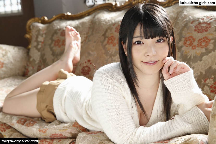 One of Japan's top AV idol goes uncensored for the first time
