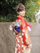 Yuria Tominaga 