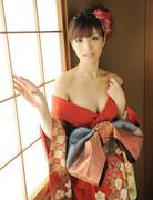 Yuria Tominaga 
