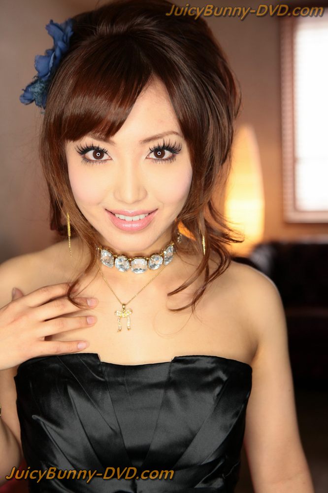 Kabukicho Girl Mami Asakura's Total Hotness